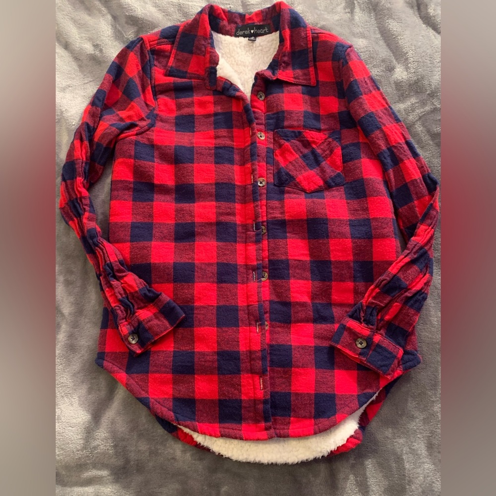 Derek heart women’s plaid lined shirt.  Size small